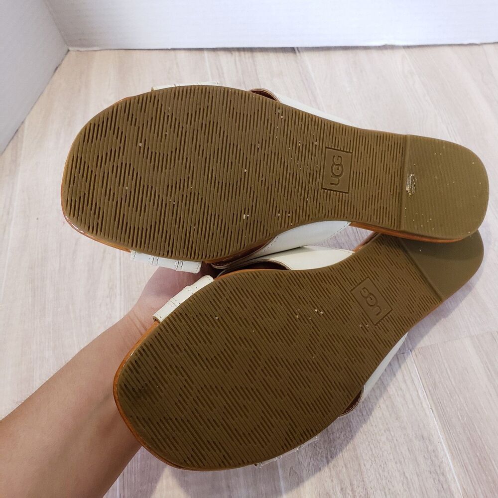Ugg women’s Kenleigh slides US 8 EU 39 white leather Used - Picture 3 of 7